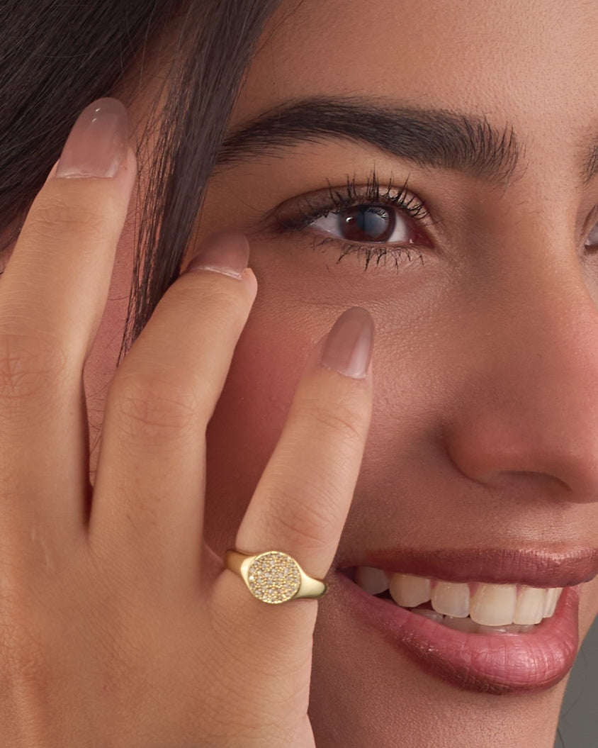 Pinky ring