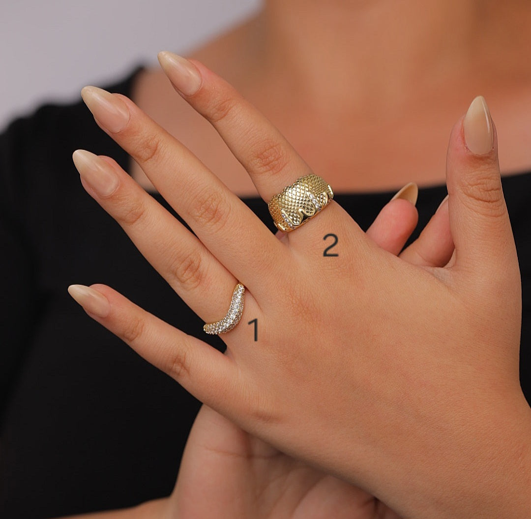 Rings R157