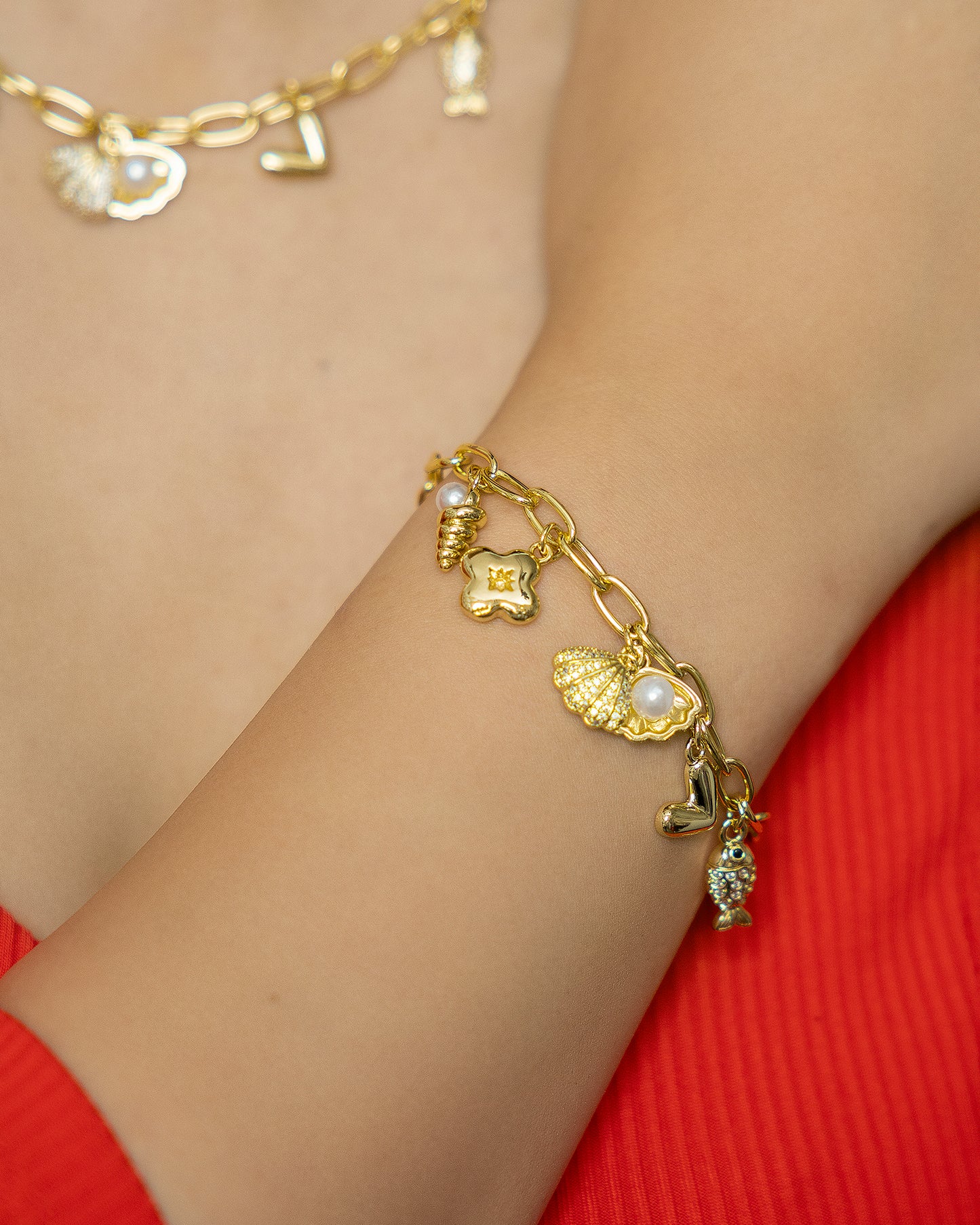 Necklace & bracelet