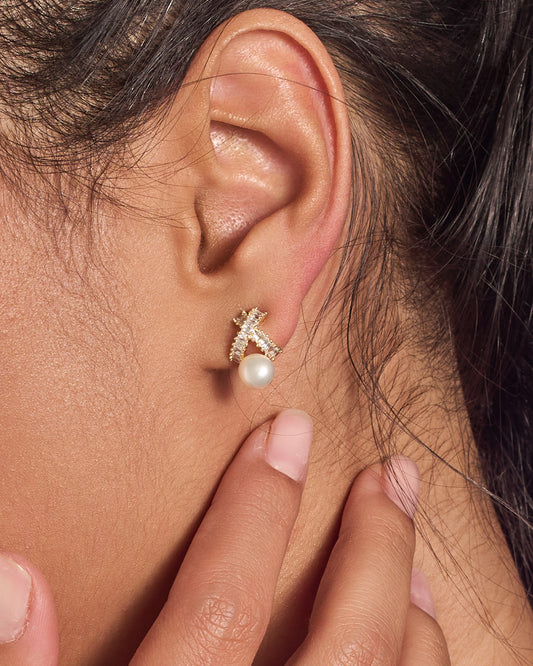 Earring natural pearls