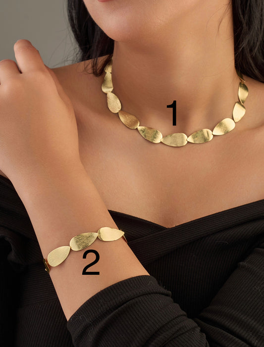 Necklace & bracelet