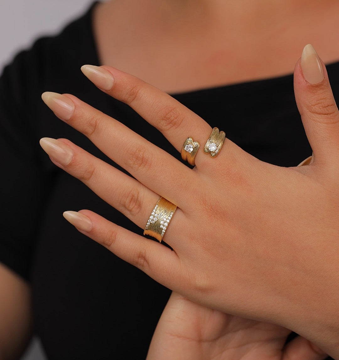 Rings R169