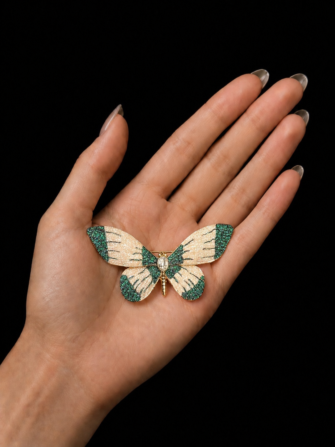 Brooche