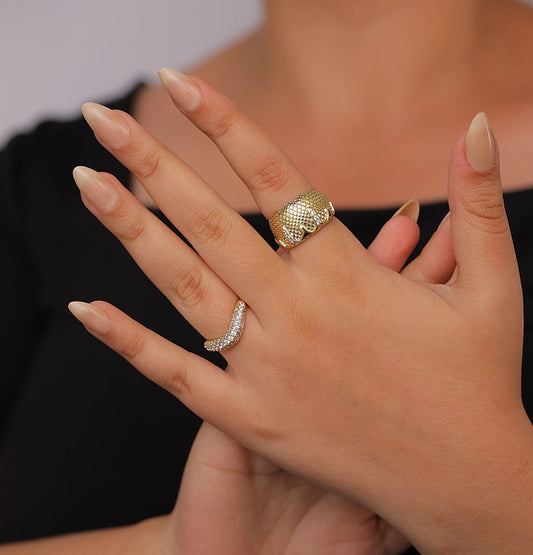 Rings R157